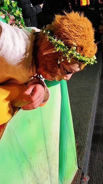 苹果教练在上万人的见证下演练八极拳,获得了猴哥和众多观众的称赞认可🤗🤗🤗
弘扬中华武术,利刃在行动🇨🇳
也祝愿猴哥早日康复,健康平安❤️❤️❤️#传统武术 #雪饼猴 #同城 #八极拳 #山海关利刃武术搏击 @抖音小助手 @抖音热点 @王铁柱(雪饼猴🐒)