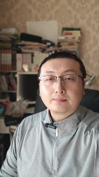 比背景更“稳”的,是名字里的“中正之气”如何为孩子取一个“稳当正气”的好名字#宝宝起名 #起名 #宝宝取名一听就是体制内的名字