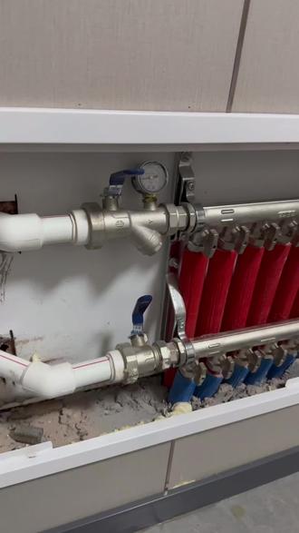 通暖后应该正确打开阀门,开错不会热#暖气不热怎么办 #通暖准备 #地暖 #同城热点