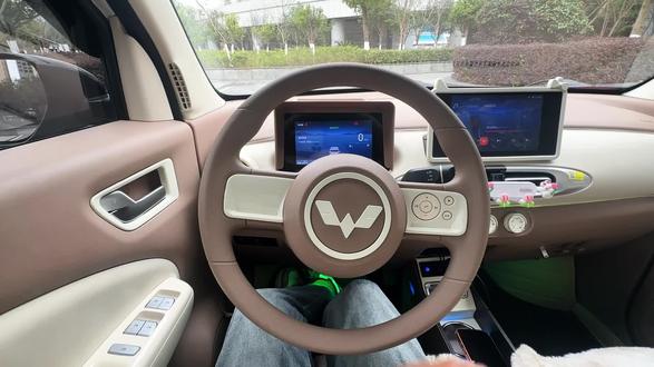 四门MINIEV专用高清行车记录仪推荐 #五菱宏光mini
适用于马卡龙三代,四门MINEV记录仪,可手机查看回放,女生自己可完成安装,卡扣不贴胶,七天无理由退货,2年质保,可以拍清车牌。#汽车好物推荐#汽车好物#五菱迷你#记录仪#有车必备