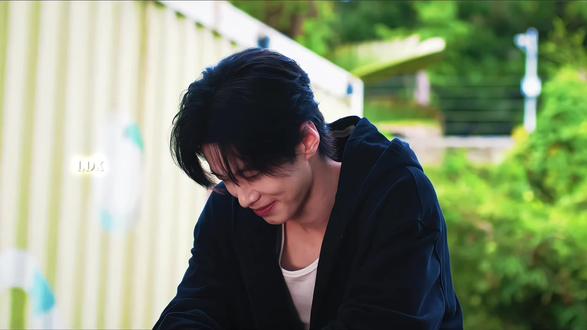 “我还记得第一面见到你 我心是怎么波动”
#虞书欣 #双轨#何与