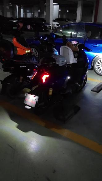 一条视频锐评智能电动车新年彩蛋 #九号电动 #九号e50s #小牛电动 #极核电动车 #极核