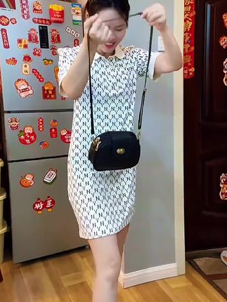 好看又百搭的#女士单肩斜挎包 #质量杠杠滴 现在到手才这个价#斜挎包#时尚百搭