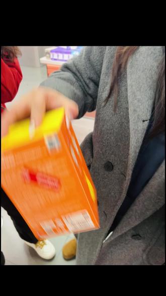 #泡泡玛特盲盒 #盲盒 #crybaby哭娃 #拆盒的快乐
发朋友圈没人懂,发抖音一定有人懂~#购物分享
粉色头发也绝了~