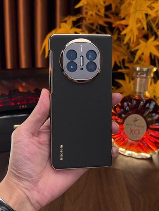 高品质纳帕纹皮革打造的#华为matex5 全包手机壳!商务场合尽显品味 防刮防摔守护机身 让精致与安心常伴左右!#华为MateX6 #华为手机壳 #高级感 #磁吸手机壳