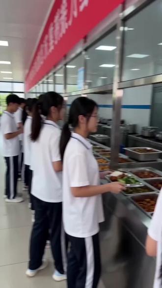 仅针对某些人 禁止🚫对号入座🚫
#食堂阿姨打饭AI #王者荣耀 #娱乐抽象