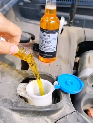 挡风玻璃总是模糊不清、特别是晚上和雨天,很影响视线快试试这款油膜去除剂#油膜去除剂 #爱车养护 #车品好物推荐 #车载好物