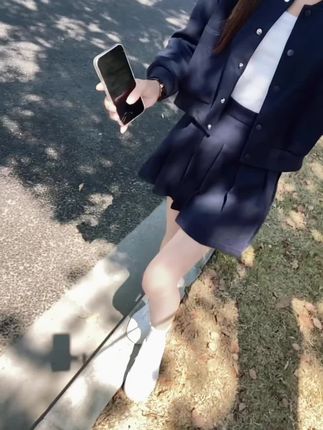 真羡慕自己,一把年纪了,地铁不会坐,公交不会挤,最可笑的是出门东南西北都分不清,还整天嘚瑟的不行,也是没谁了#穿搭 #气质穿搭