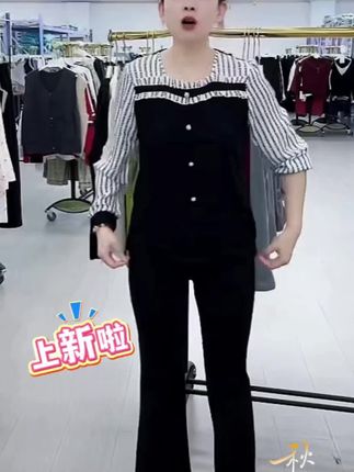#胖瘦都可以穿 #洋气小衫 #遮肚子藏肉 #时尚妈妈装 #洋气减龄