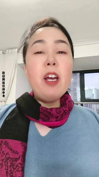 #上热門🔥 男子河边捡田螺被困河泥#分享正能量 #提醒大家