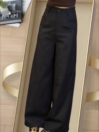 #高级感穿搭 #百搭神裤 #秋冬穿搭新鲜感在线#秋冬都市硬核穿搭#晒晒我的秋日穿搭