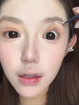 强烈建议所有单眼皮肿眼泡内双的姐妹快试试这个#双眼皮贴~你会回来感谢我的!#内双肿眼泡 #眼妆#美妆百万新星计划#动动手就贴出双眼皮