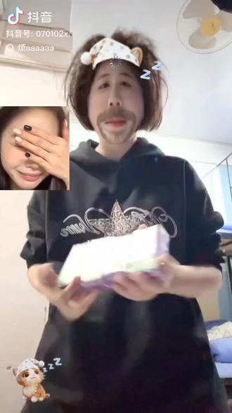 2025年12月30日,优酸乳居然出新口味了。{NEW新口味}伊利优酸乳优"蒜"乳大蒜味125ml 抖音视频 @林日煌 @林洋涛 @优酸乳 @优酸乳官方直播间 @二妞育儿书单 #优蒜乳 #蒜了蒜了都不容易 #被优蒜乳暗蒜了 #优蒜乳大蒜味 #2025