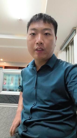 不是有人故意把这个手机翻出来,大部分米粉都不知道有这么个手机 #红米#小米#雷军