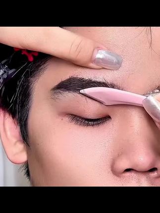 眉毛太长很显老,所以一定要定期修一修#修眉 #修眉刀 #修眉神器 #修眉刀安全防刮伤 #拯救手残党