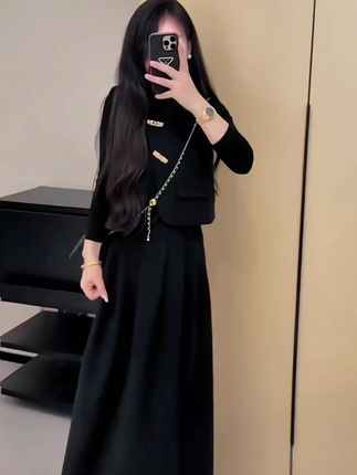 #早秋焦糖色氛围感穿搭#如何通过穿搭摆脱路人感#轻松拿捏酷飒感的拽姐穿搭#秋季微胖穿搭测评 #小个子初秋显瘦穿搭