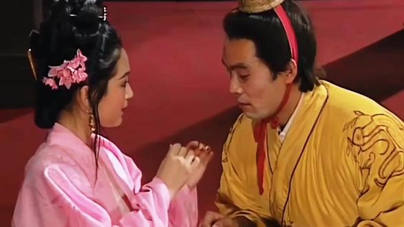 貂蝉已自刎,曹操为何还要下狠手?#貂蝉#曹操#三国