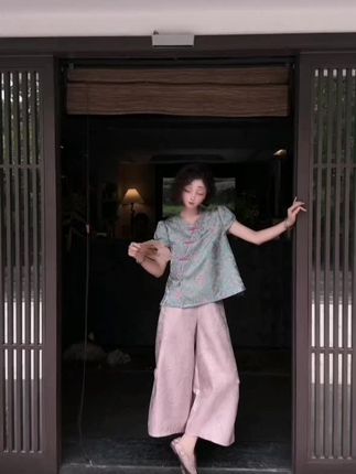 9:/ 07/12 A@G.vf 【新中式国风套装女2025年夏季时尚减龄洋气上衣阔腿裤老钱风两件套】复制此条消息打开抖音,查看商品详情。【ǚǚH7yqpjq1cIX8︽︽】 https://v.douyin.com/txrPOy68xs0/