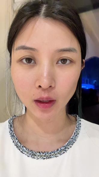 三胎孕35+2,羊水76,住院中…… 现在已经很少去注意一些中奖信息了,可能是觉得中奖几率低,或者是防备心太重了,没想到喝了14瓶外星人电解质水,竟然中奖5瓶,虽然也设置了一些障碍,比如去兑换的时候被告知,只能用1元硬币兑换,但是后面沟通说也可以用现金去换硬币再换水🤣,不管怎么样,有总比没有好,所以大家不要错过了#三胎 #羊水少 #外星人电解质水 #孕晚期 #抖音二创激励计划