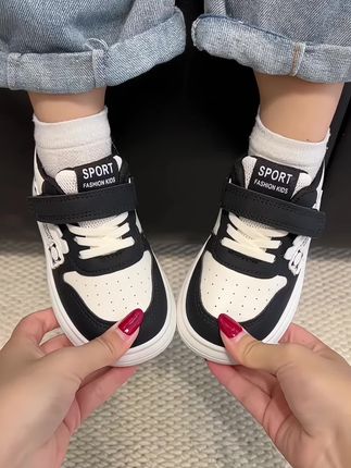 #休闲板鞋 #好穿不累脚 #上脚舒适 #品牌童鞋 #百搭鞋子