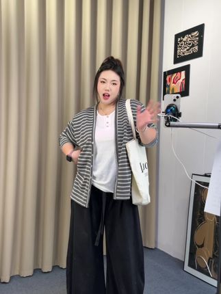 超显瘦又慵懒的套装来啦#舒适穿搭 #简约穿搭 #宽松显瘦 #通勤搭配 #微胖女生