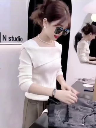 高级感一字肩针织衫#时髦穿搭 #针织衫 #我又心动了