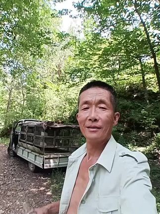 @大山哥 #老妹你在哪,哪里就是家,今年努力赚点钱,明年买A8#哈哈哈娱乐一下😂😂😂 #分享快乐@DOU+小助手