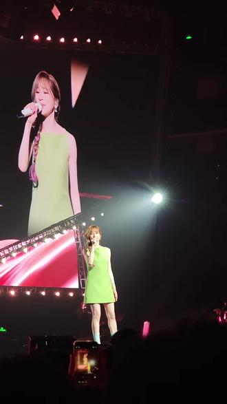 当你,王心凌泪洒上海演唱会收官场,台上在哭,台下也是哭到一片😂很快会再见!#王心凌 #王心凌上海演唱会 #王心凌上海演唱会大合唱 #王心凌当你 #王心凌一开口我的青春回来了