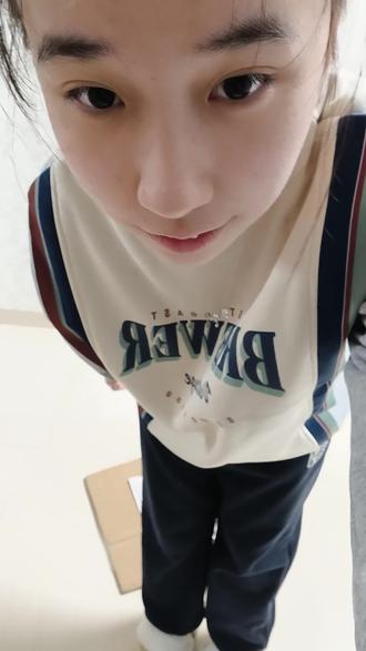 我去,牛逼克拉斯啊
豆包,生成我同桌感动哭了的视频
【已屏蔽同桌,勿发给她,射射🥴🥴🥴】
#同桌#礼物#抽象