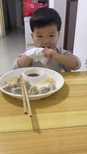 感谢国家感谢党,感谢我的好大儿❤️#育儿补贴 @Shc