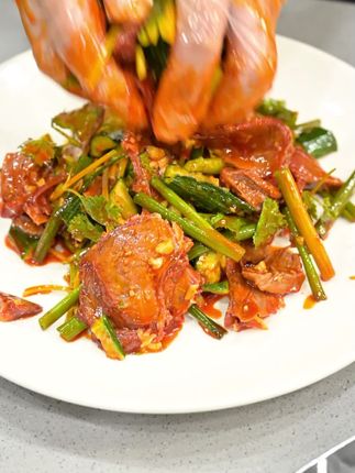 腊牛肉牛腱子,大家在家想吃个下酒菜就像我一样拌个这腊牛肉,品质好吃的放心#腊牛肉 #牛肉 #牛腱子