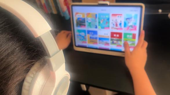 不用催的学习,才是真成长。学而思X5以全新一站式学习桌面,打破“预习无方向、复习无重点”的困境,将小学至高中全学段学习路径拆解为“同步夯实-专项突破-培优进阶”三大模块,课前该学什么、课后该练什么,AI智能规划一目了然。