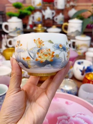 满堂荷趣荷花杯主人杯家用送礼办公喝茶杯#茶生活 #高端瓷器 #茶杯