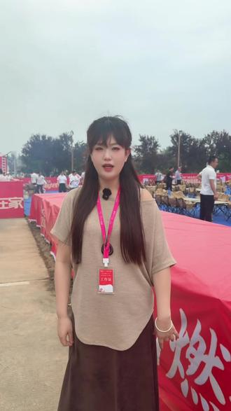 #晓飞歌 #晓飞歌旗舰店 活动免费吃虾