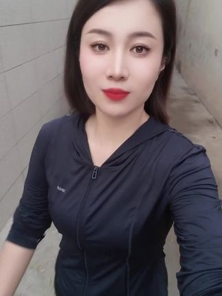 不要急,没有一朵花从一开始就是花,也不要器张,没有一朵花,到最后还是花。# 微胖女生