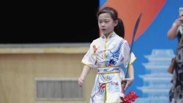 湘潭市十四届运动会 湘乡市梅桥镇横铺小学刘语芃喜获金牌