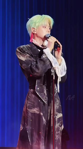 笑忘书➕山楂花 完整版!普普呀,你又一次把我唱哭了🥺#云旗#郝熠然#云旗郝熠然香港演唱会