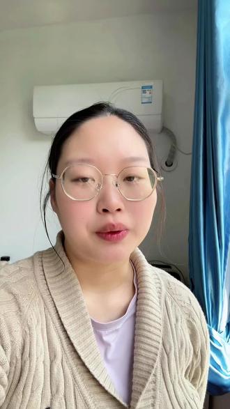 橱窗怎么挂商品 回复 @我是Amy的评论
挂别人的货(赚佣金,精选联盟)
1. 我 → 电商带货 → 选品广场
2. 搜索商品/类目 → 点加橱窗 → 上架 #自媒体 #干货分享 #新手宝妈 #橱窗带货新手入门