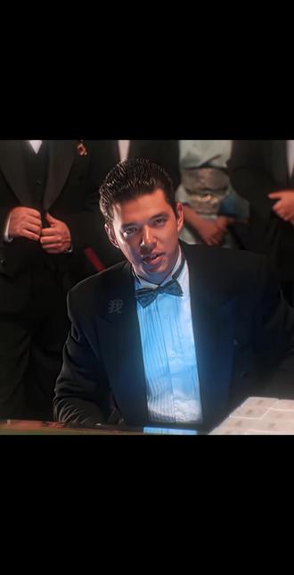 布布想要找一二的私房钱,你猜怎么着?#我要验牌
#一二布布 #一二#布布#情侣