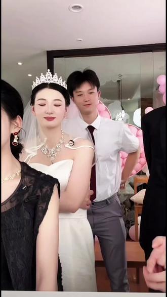 浩浩的表白能成功吗?今晚能成为凯撒做男伴吗?