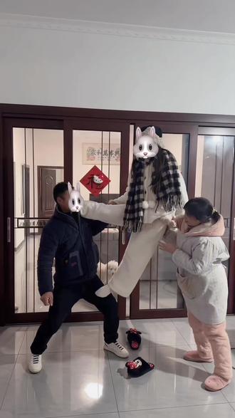 父亲的托举女儿的快乐#这个动作有点难#不扫兴的父母