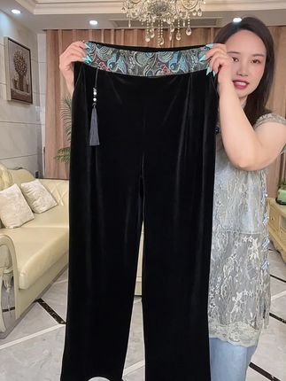 这款高级又贵气的新中式丝绒阔腿裤,宽松简约不挑人穿,价格跟白捡一样,闭眼入#显高显瘦显腿长 #丝绒裤#气质穿搭 #百搭裤子