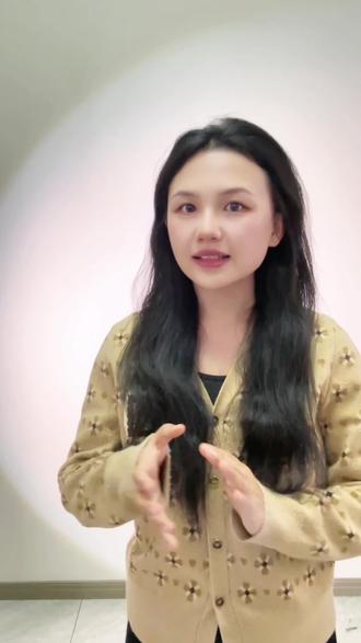 四上第八单元习作
我的心儿怦怦跳
核心是选择能体现紧张、激动、兴奋的事件
利用写作手法体现心情#四年级语文 #写作 #小学语文 #徐州 #写作技巧