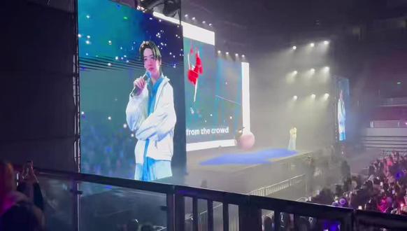 万里迢迢江水未曾把我阻拦,欢迎你来到上海pp呐 希望接下来两场好好玩呐 #ppkritt #见面会 #神级live现场 #林祎凯 #bkpp