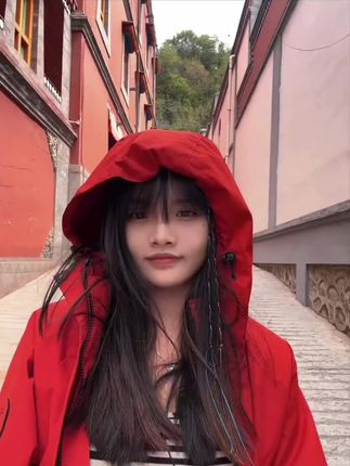 把人放在阳光下 才能明媚灿烂 #ootd #live#户外 #分享照片#独立女性