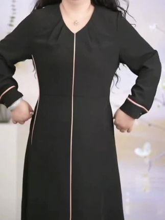 #V领连衣裙 #连衣裙 #大码女装 #气质穿搭