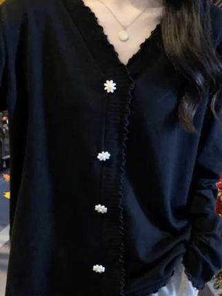 大码木耳边V领长袖针织衫女春秋薄款胖MM遮肚子宽松显瘦百搭上衣