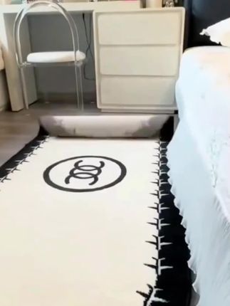 #内容启发搜索 床边毯梳妆台机洗地毯圆形地毯床边毯地毯地垫轻奢简约卧室防滑毯#每日分享 #居家好物 #简约大气 #地垫