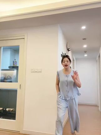 夏季韩系贵气感时尚无袖上衣休闲阔腿裤套装#夏季韩系贵气感时尚无袖上衣休闲阔腿裤套装