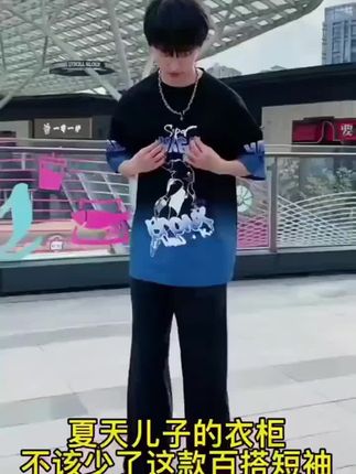 青少年运动套装男装夏季新款T恤高中学生男孩潮帅气时髦短袖短裤#青少年穿搭 #运动套装 #男生穿搭 #T恤套装 #潮流穿搭